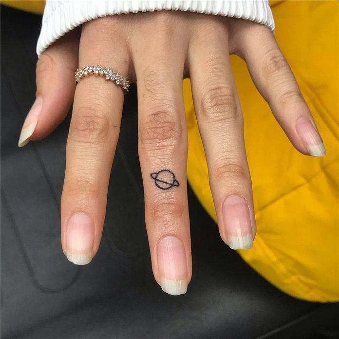 Tiny Tattoos And Their Meanings (4)