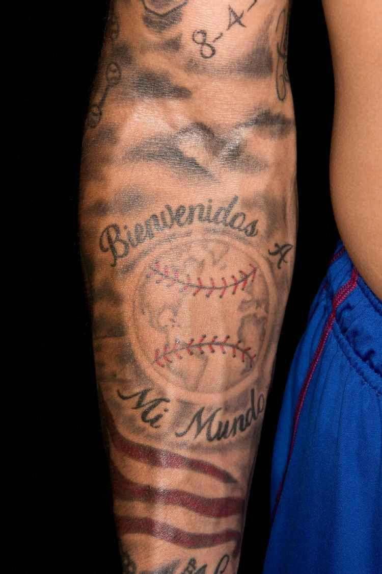 Baseball Tattoo Player Cross Bat (169)