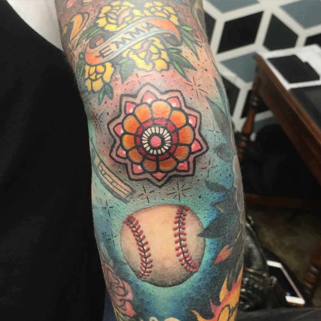 Baseball Tattoo Player Cross Bat (197)