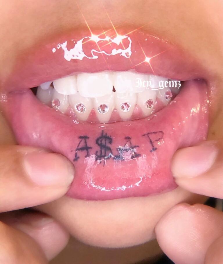 100+ Cool Inner Lip Tattoos Ideas (2022) Pain, Healing and Cost ...