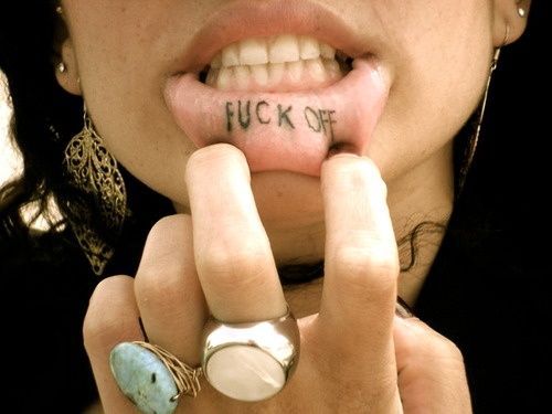 Lip Tattoo Ideas 33