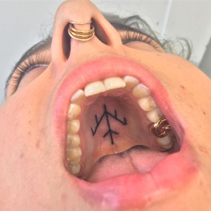 Lip Tattoo Ideas 54