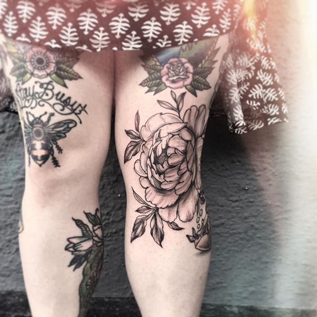 Knee Tattoos 113