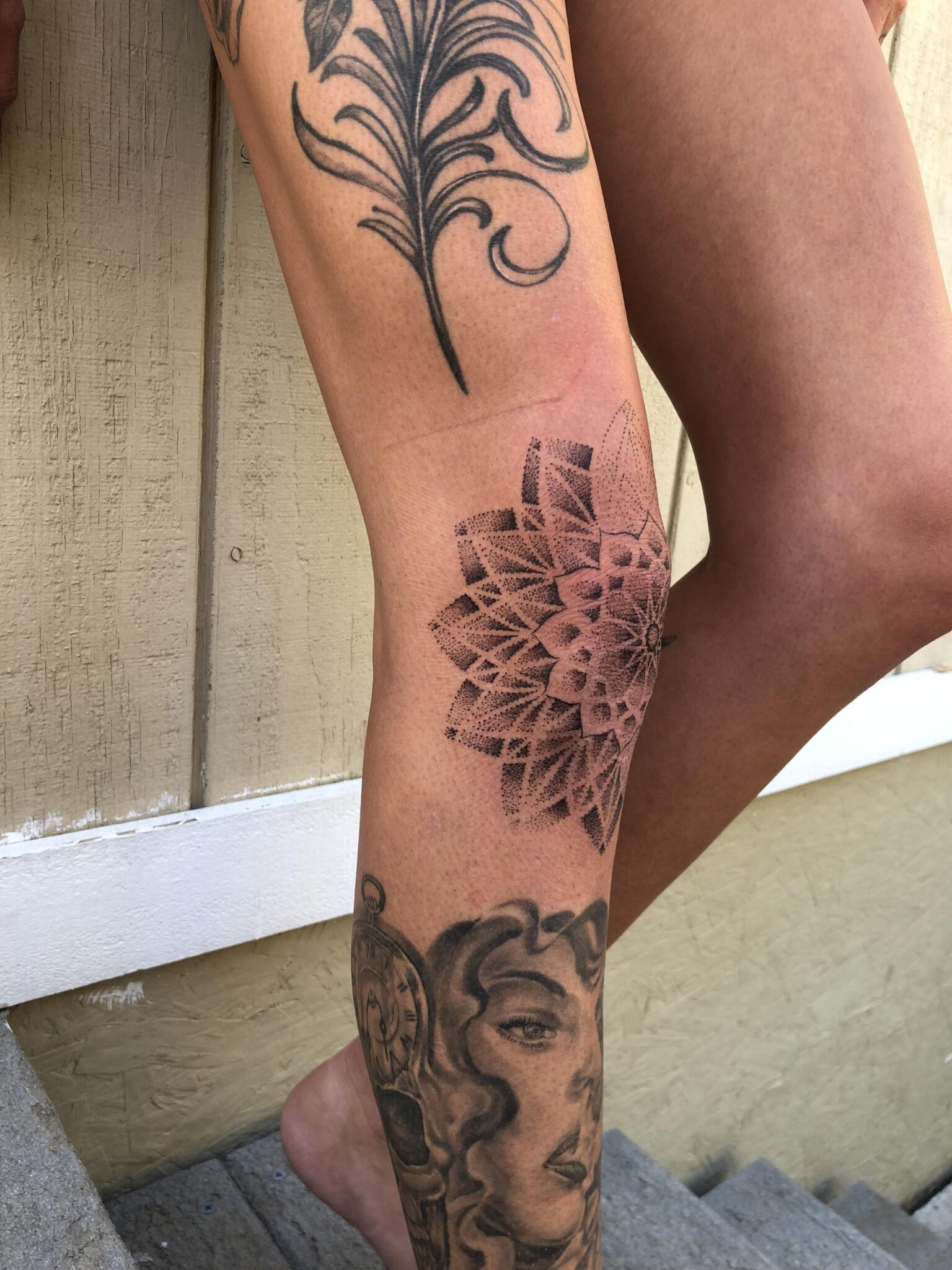 200+ Best Knee Tattoos Designs With Pictures (2022) - TattoosBoyGirl