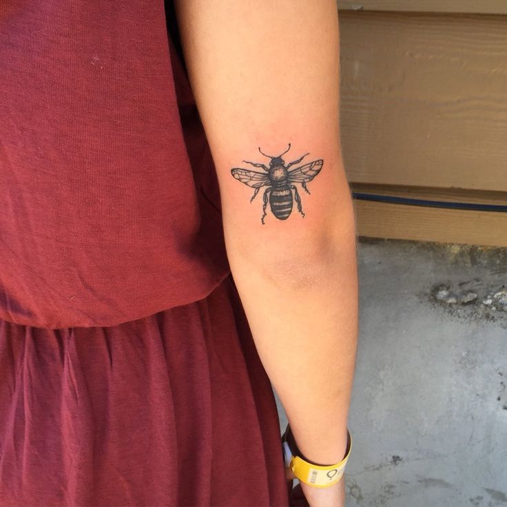 Bee Tattoos 109
