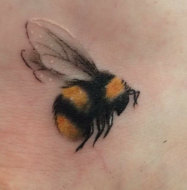 Bee Tattoos 32