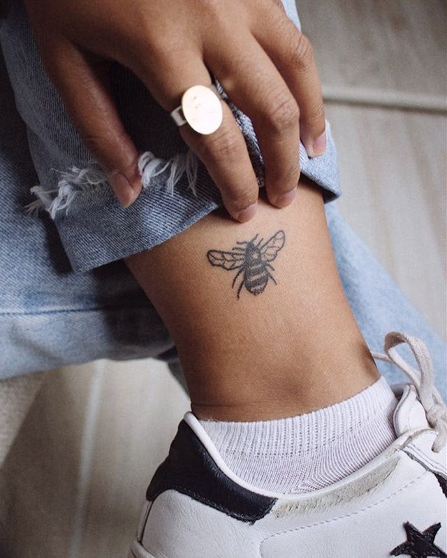 Bee Tattoos 88