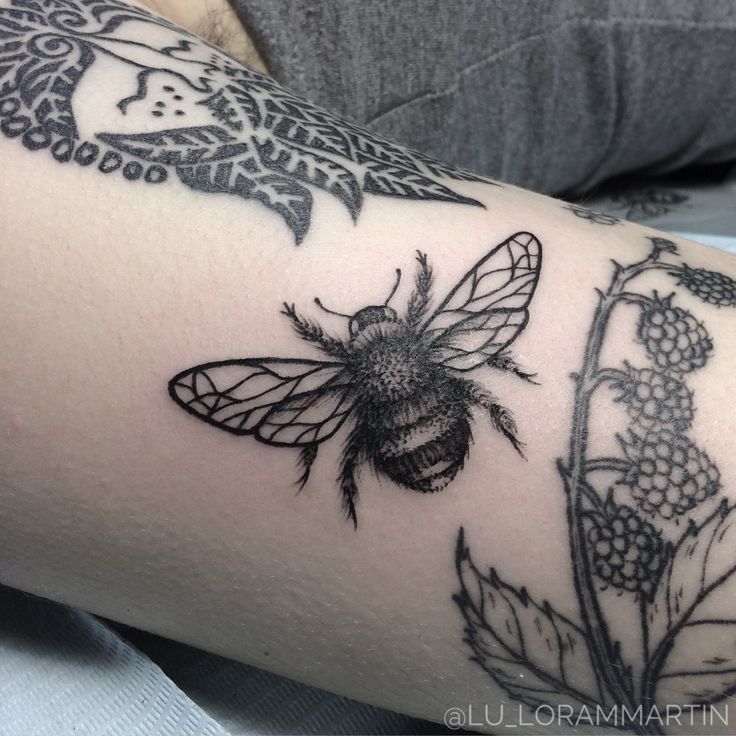 Bee Tattoos 97