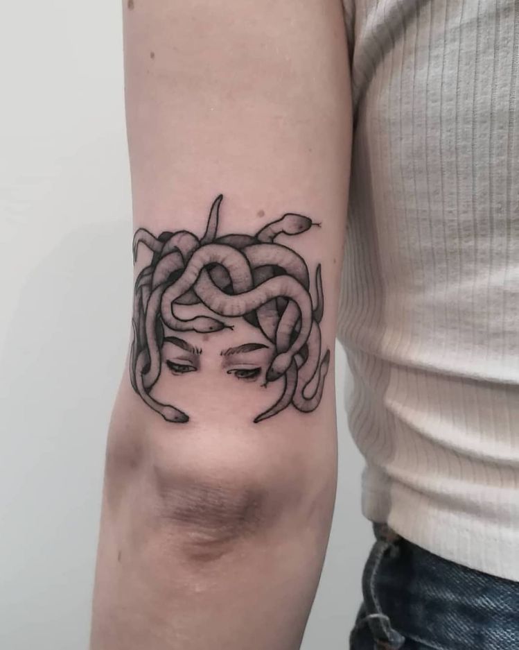 Medusa Tattoos 32