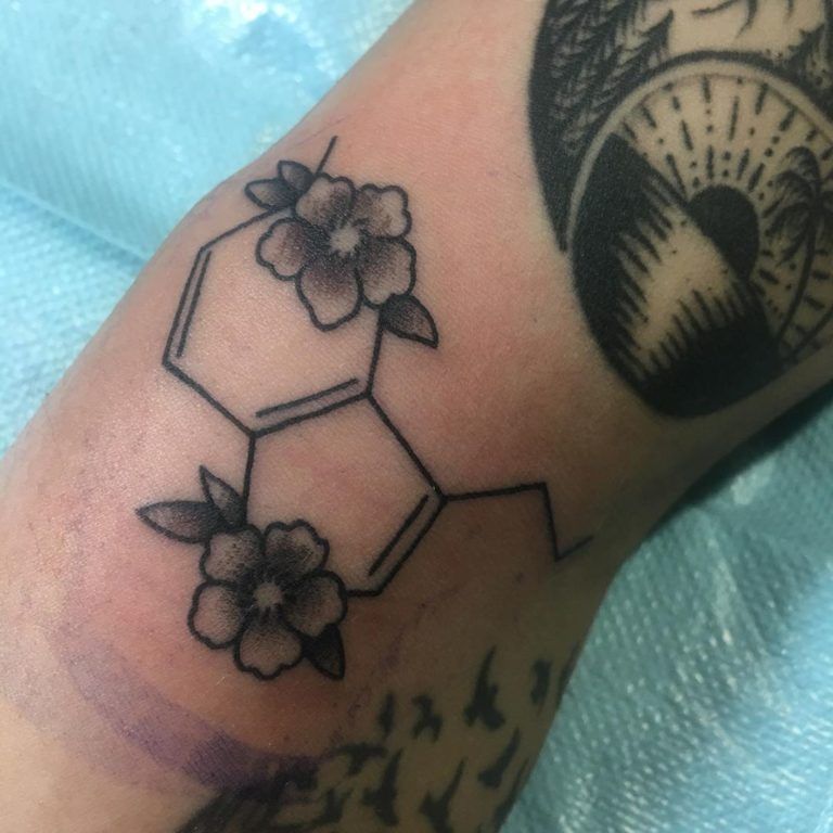 Atom Tattoo 99