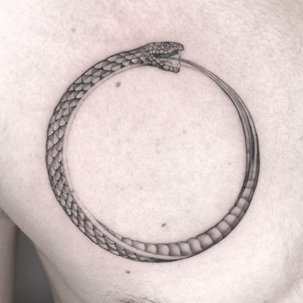 Tatuaje de Ouroboros 134