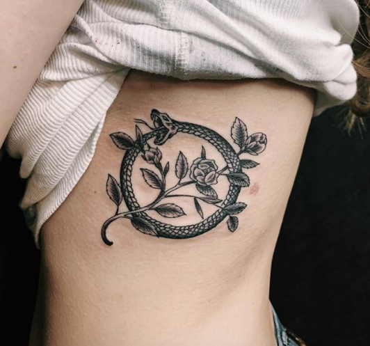 Tatuaje de Ouroboros 16