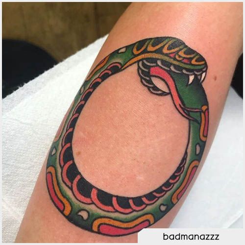 Tatuaje de Ouroboros 23