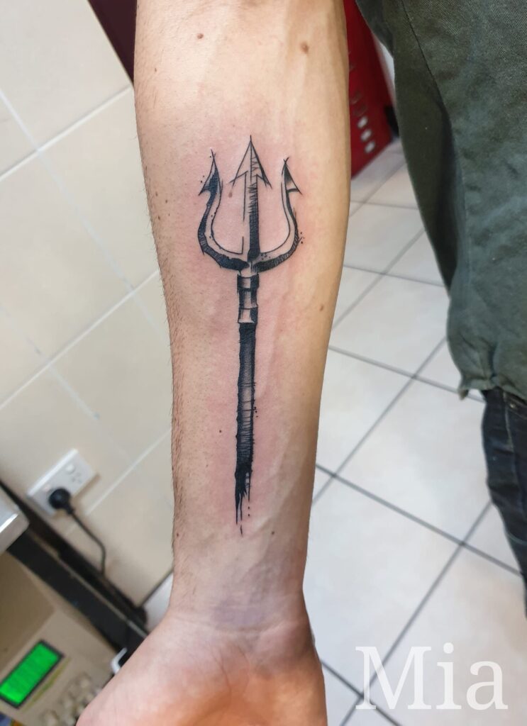 Trident Tattoo Ideas For People With A Strong Personality 