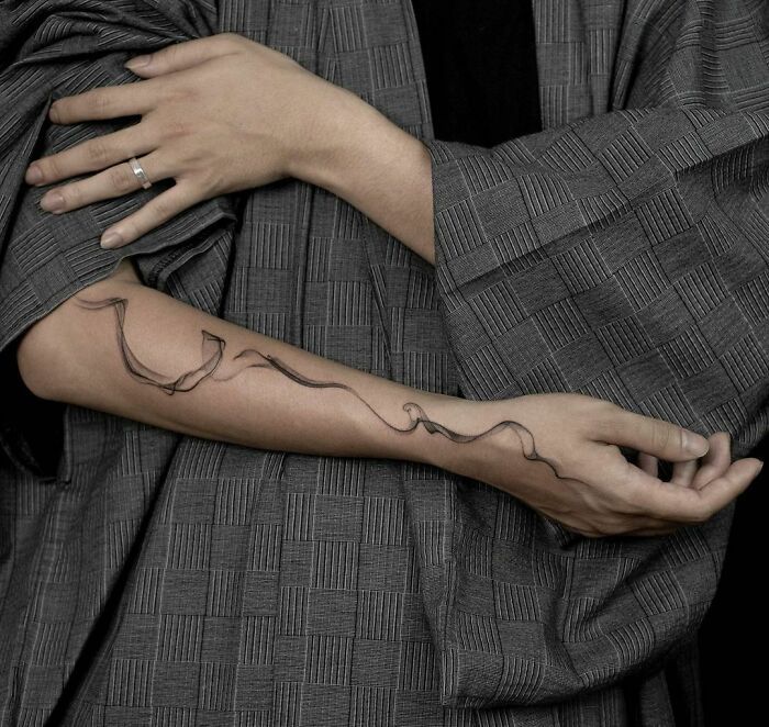 Tadashi Tattoo  Một trong những thứ khó mô tả nhất qua hình xăm chính là làn  khói Khói luôn luôn chuyển động trong khi hình xăm thì tĩnh vì thế phải