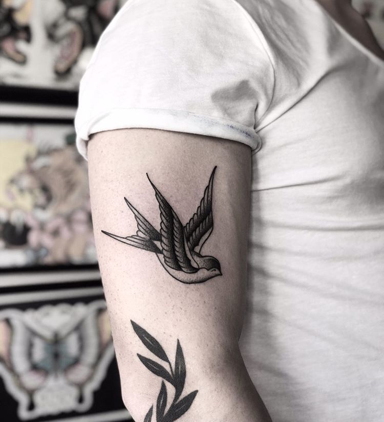 Swallow Tattoos 72