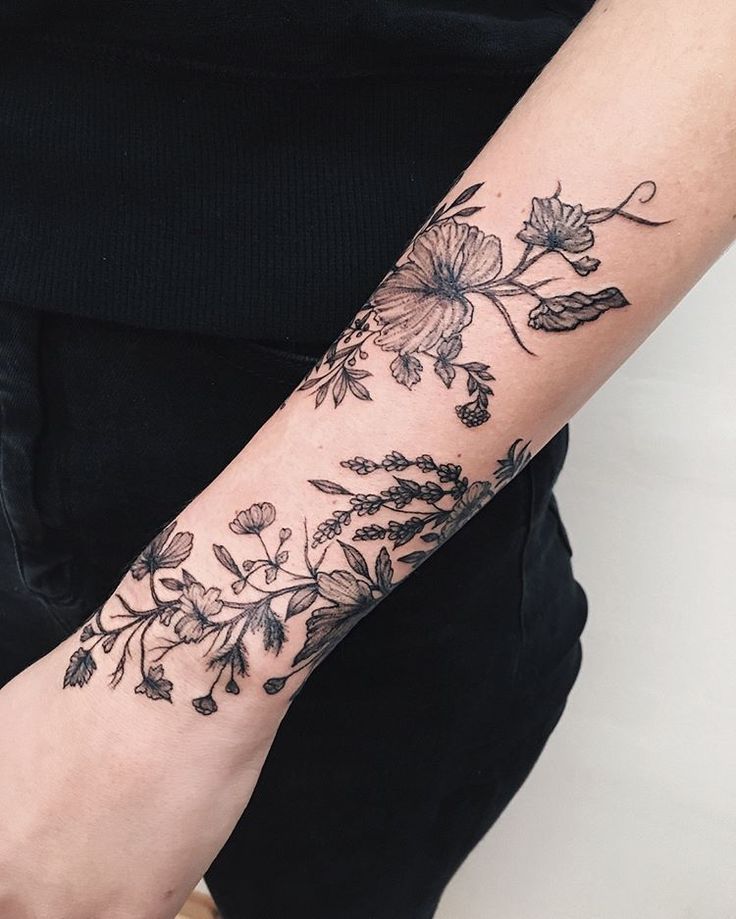 Details 96+ about flower and vine tattoos best - in.daotaonec