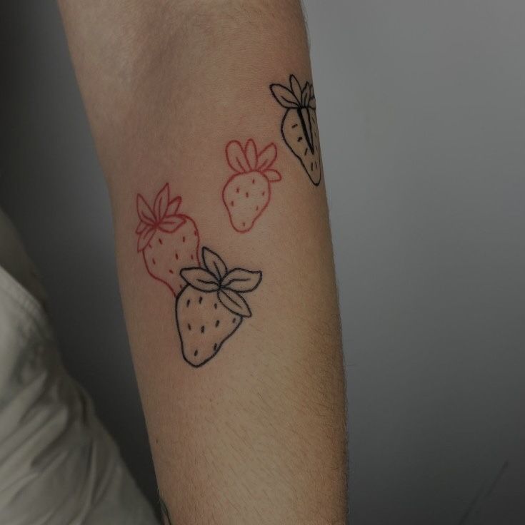 Strawberry Tattoos 26