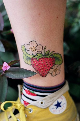 Strawberry Tattoos 39