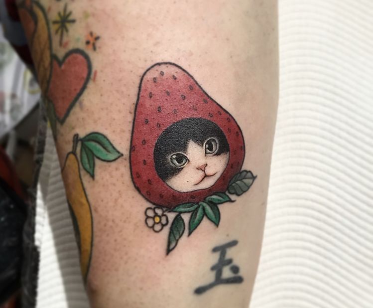 Strawberry Tattoos 80