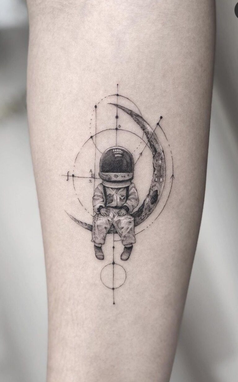 260+ Best Astronaut Tattoos Designs (2022) - TattoosBoyGirl