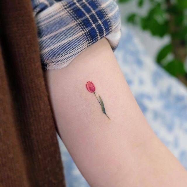 Tulip Tattoos 30