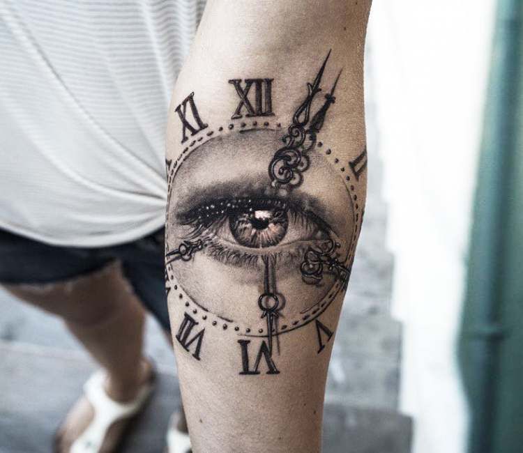 Clock Tattoo 68