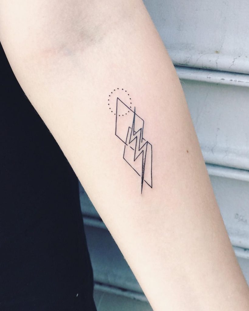 Lightning Tattoos 100
