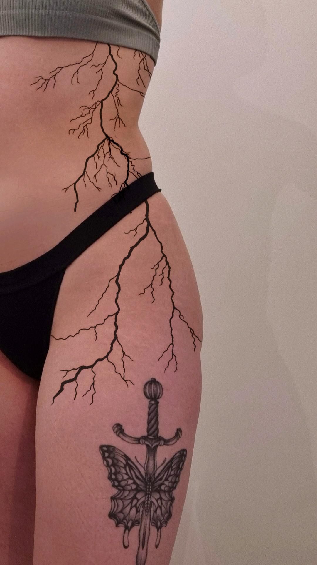 Lightning Tattoos Ideas And Designs Tattoosboygirl