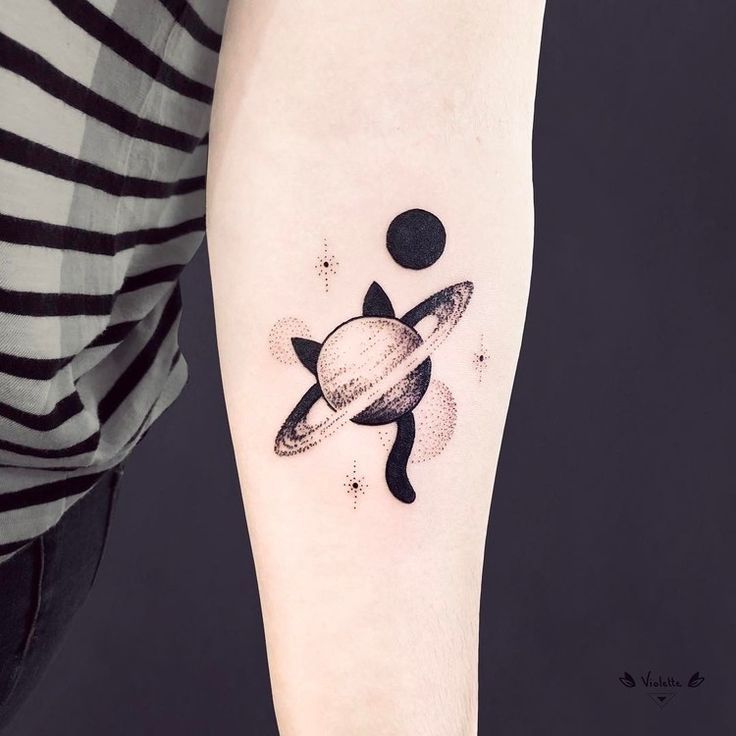 Saturn Tattoos 138