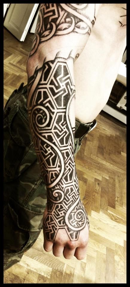 Swastika Tattoo 36