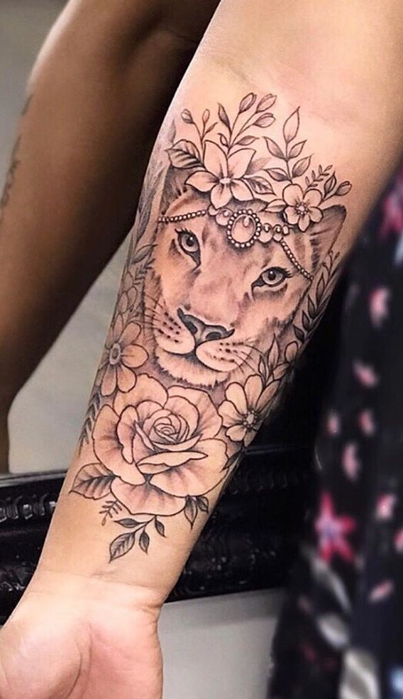 Lioness Tattoo 150