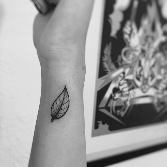 Leaf Tattoo 219