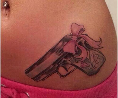 Tatuaje de pistola 145