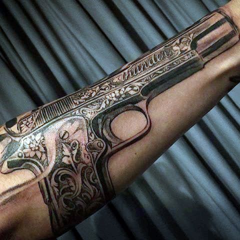tatuaje de pistola 88