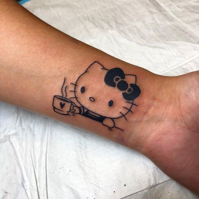 bonjour kitty tatouages ​​89