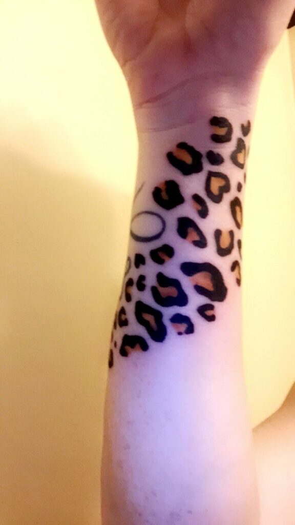Toplist+ Beautiful Cheetah Tattoo Designs (2023) 1000 Cheetah Tattoo 142