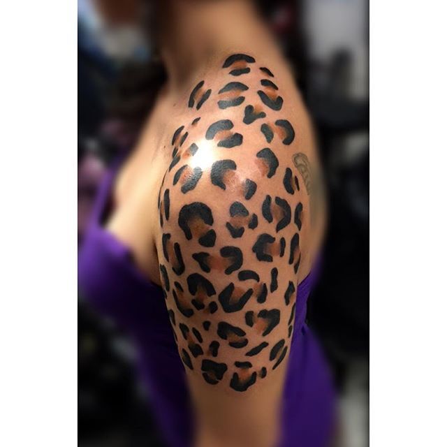 Toplist+ Beautiful Cheetah Tattoo Designs (2023) 909 Cheetah Tattoo 51
