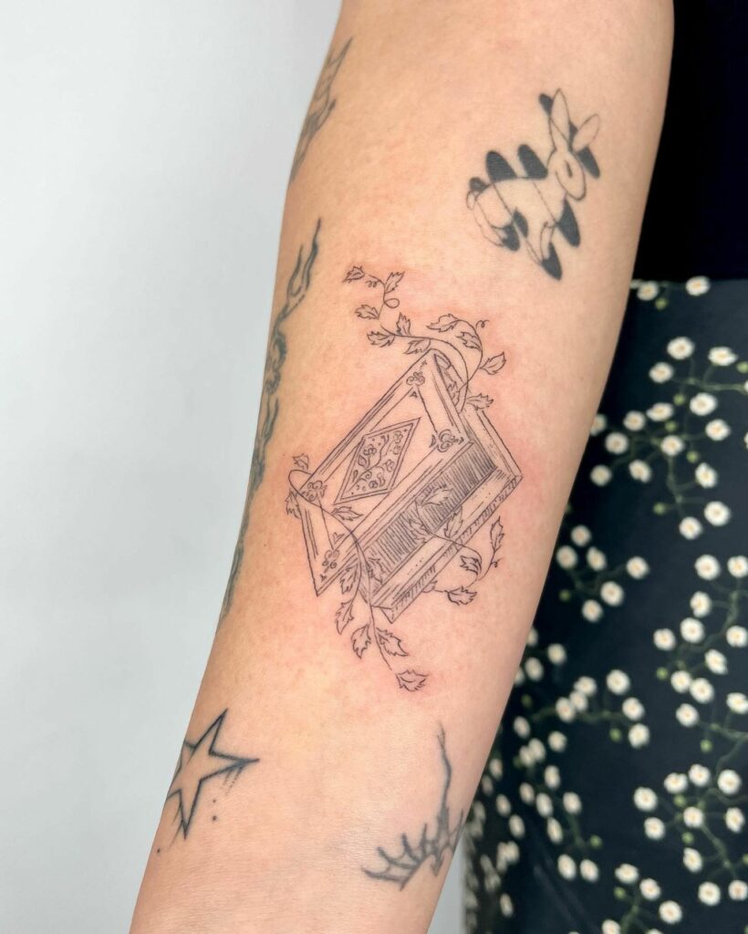 Linework Tattoo 47 1