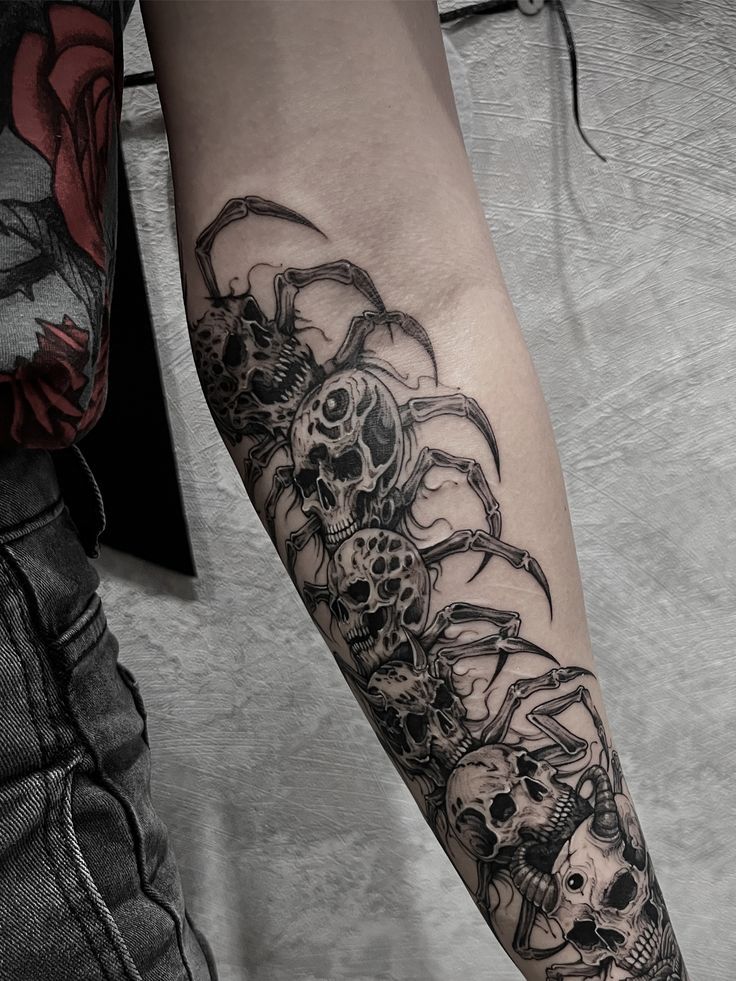Linework Tattoo 81 1