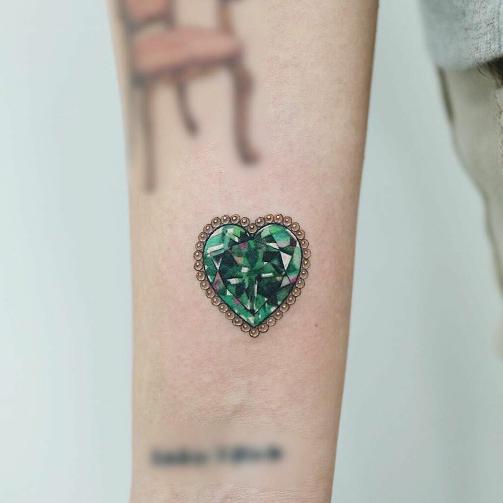 Emerald Tattoo 81