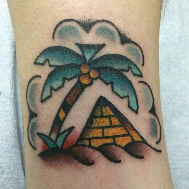 Pyramid Tattoo 100