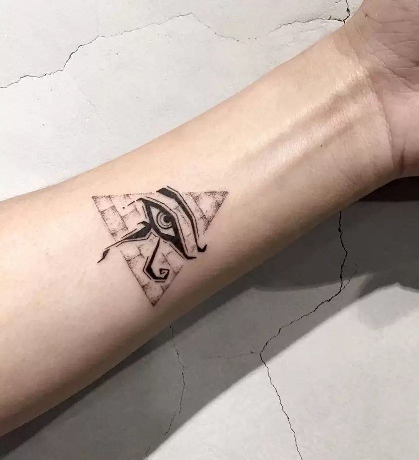 Pyramid Tattoo 104