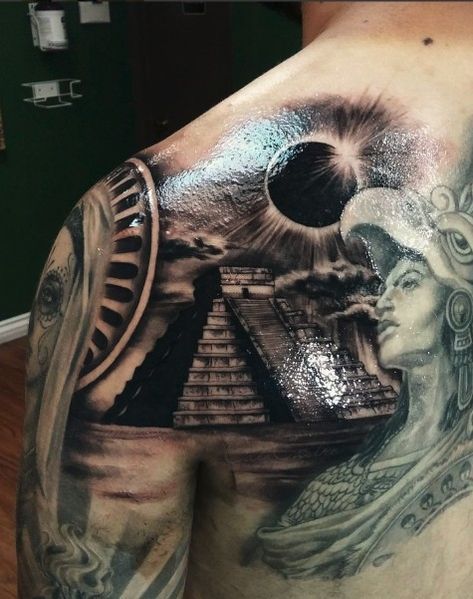 Pyramid Tattoo 124