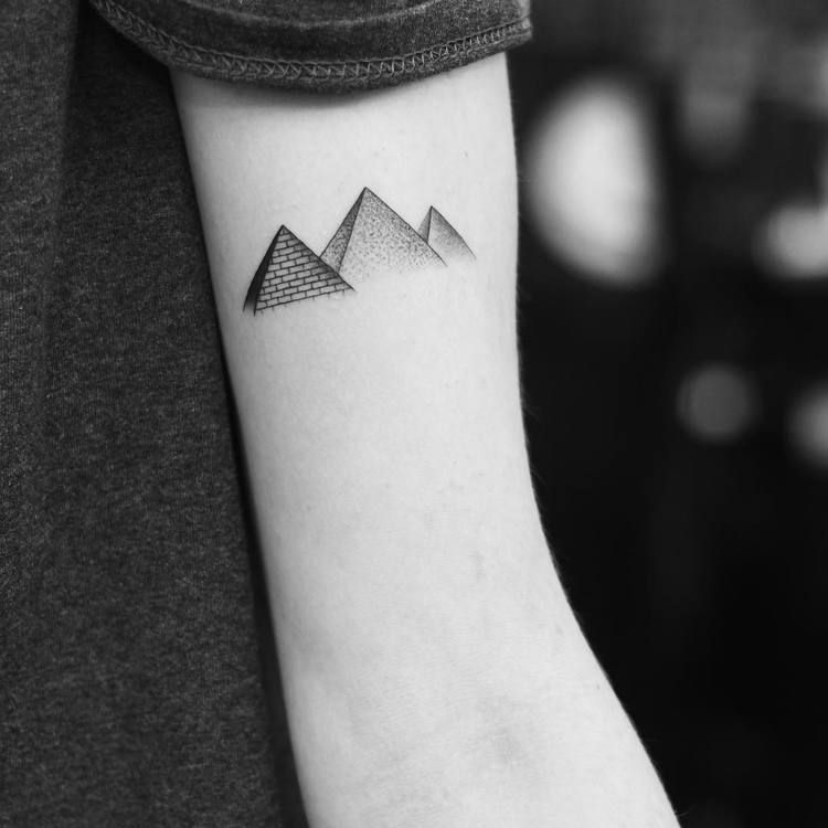 Pyramid Tattoo 138