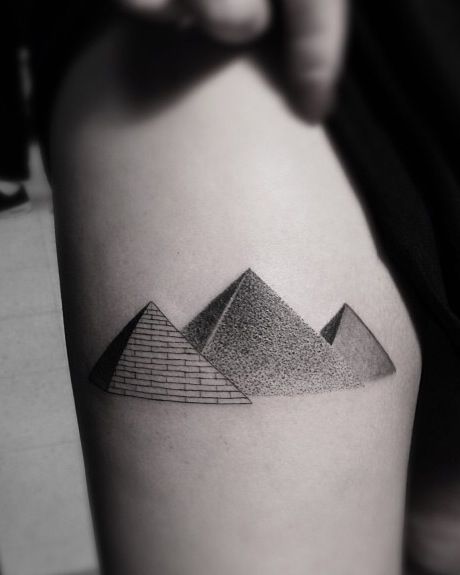 Pyramid Tattoo 192