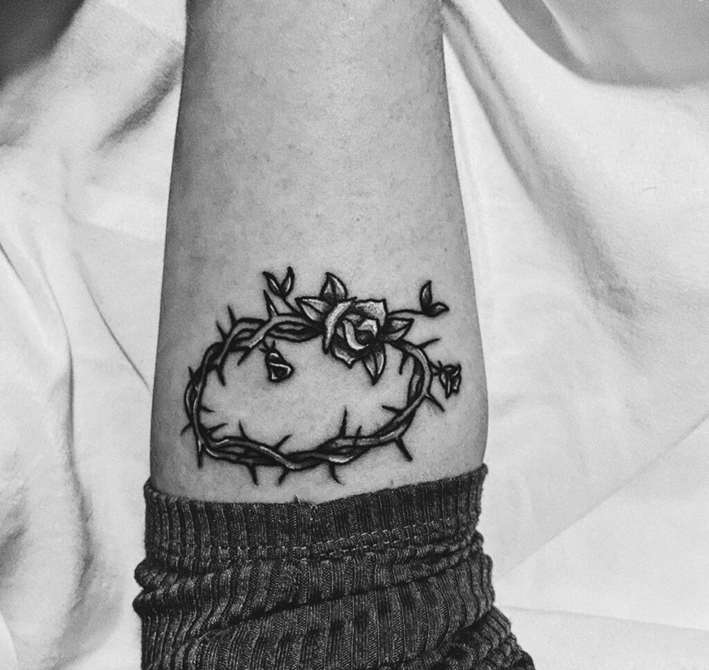 200+ Crown of Thorns tattoo Ideas (2024) - TattoosBoyGirl