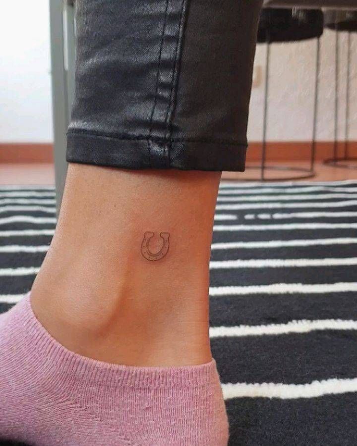 Horseshoe Tattoo 105