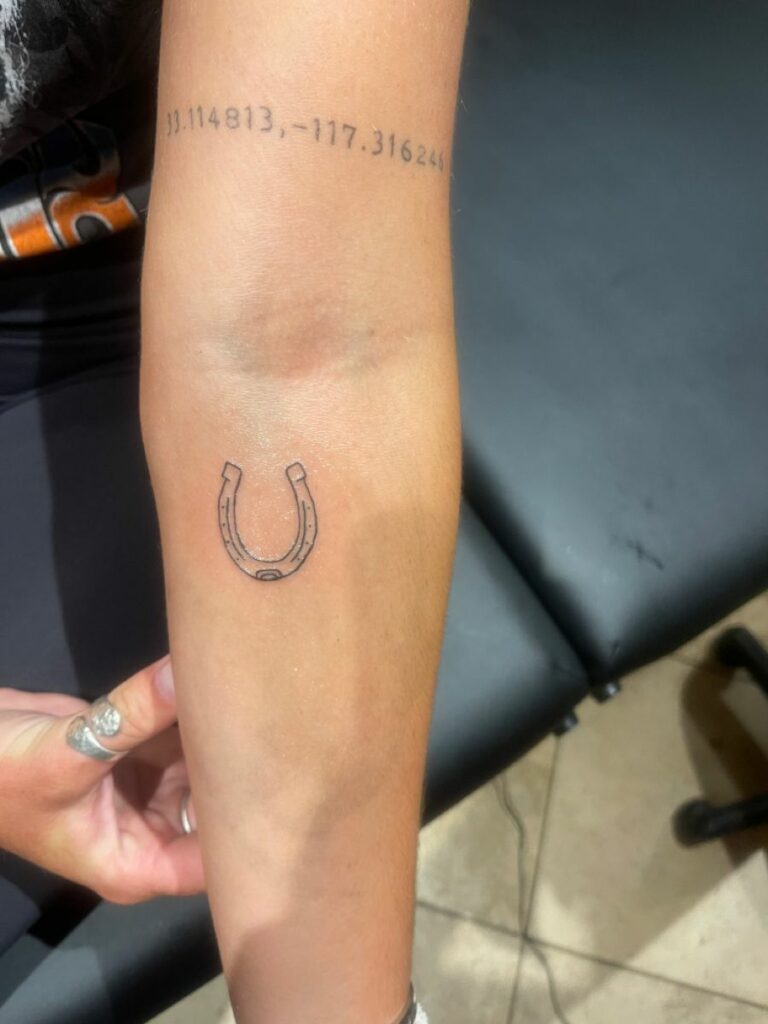 Horseshoe Tattoo 117