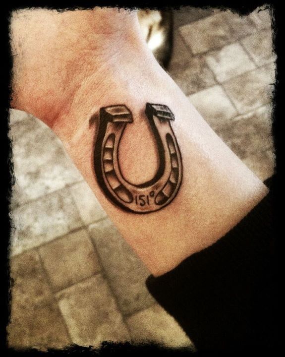 Horseshoe Tattoo 132
